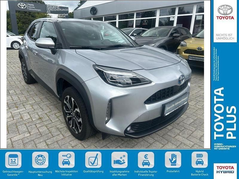 Silber Gebraucht 2021 Toyota Yaris Cross Team SUV | 21.990 € (Fairer Preis) - Bild 1/4