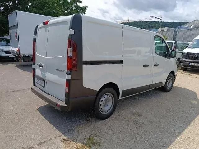 Gebraucht Renault Trafic Komfort 110 PS (80 kW) 2023 Weiß Van / Kleinbus