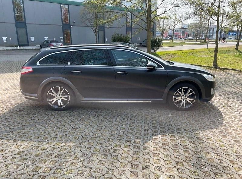Gebraucht Peugeot 508 RXH 163 PS (119 kW) 2012 Schwarz Kombi