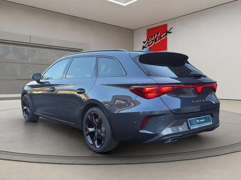 Gebraucht Cupra Leon 150 PS (110 kW) 2024 Magnetic grau metallic Kombi