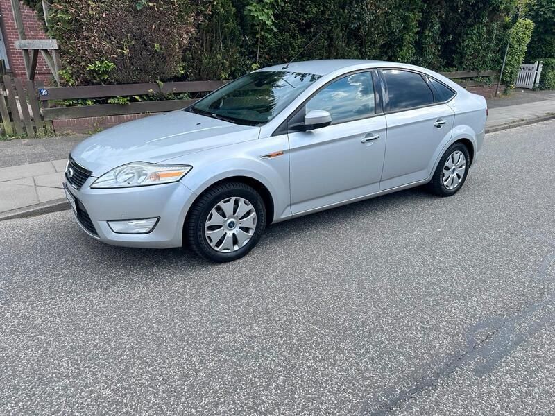 Silber Gebraucht 2010 Ford Mondeo Limousine | 3.000 € (Guter Preis) - Bild 1/4