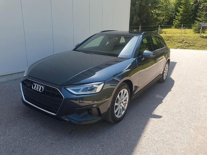 Gebraucht Audi A4 Sport 204 PS (150 kW) 2024 Grau Kombi