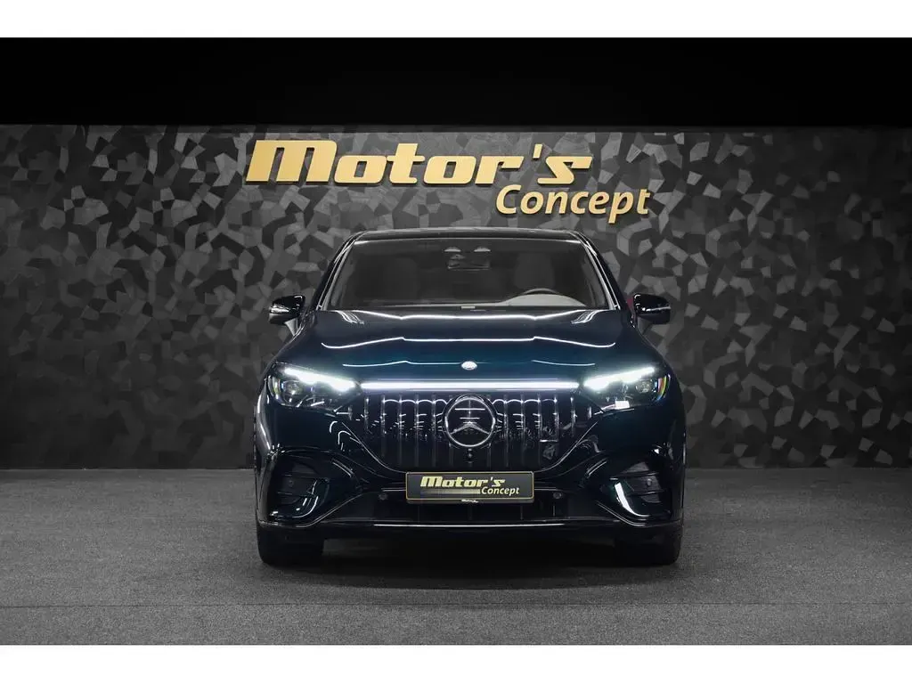 Gebraucht Mercedes EQE AMG 43 AMG 350 kW (476 PS) 2024 Grün SUV
