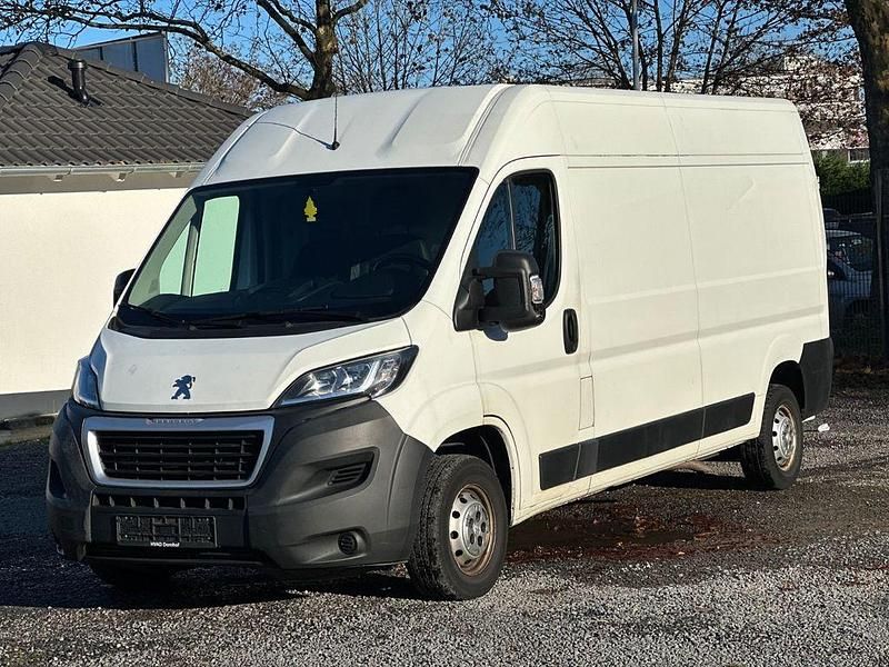Weiß Gebraucht 2018 Peugeot Boxer Premium Van | 10.450 € (Guter Preis) - Bild 1/4