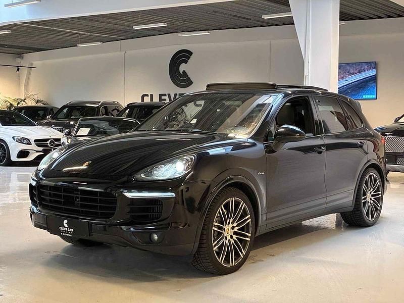 Schwarz Gebraucht 2016 Porsche Cayenne S SUV | 31.499 € (Fairer Preis) - Bild 1/4