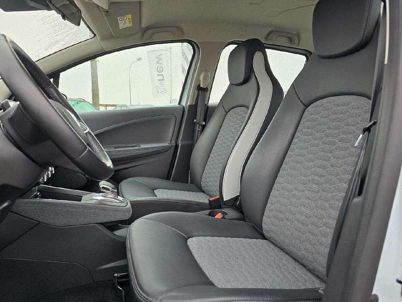 Gebraucht Renault Zoe Experience 100 kW (136 PS) 2021 Quarzweiß metallic Kleinwagen