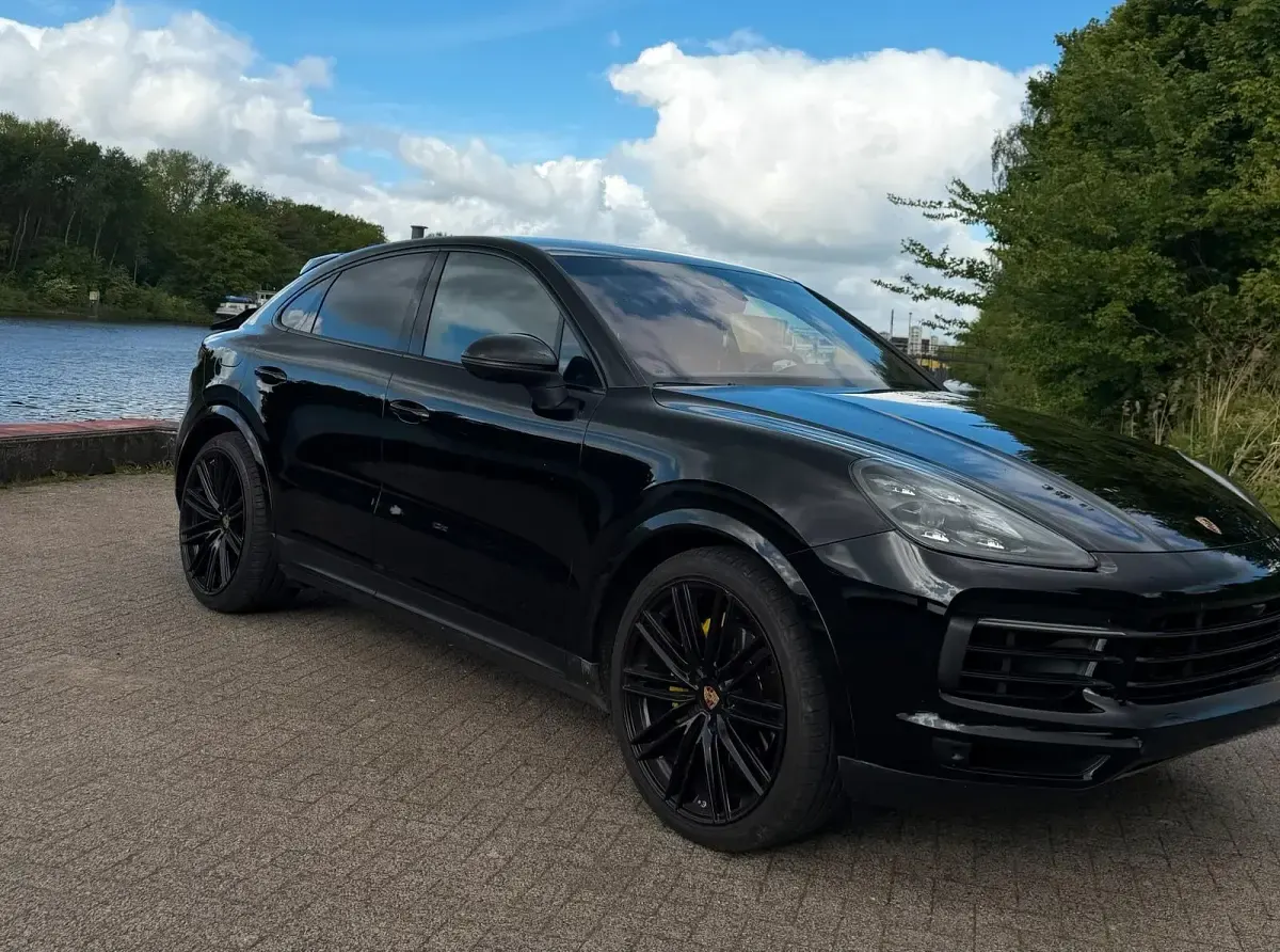 Gebraucht Porsche Cayenne Coupe 340 PS (250 kW) 2020 Schwarz Coupé