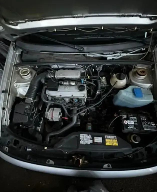 Gebraucht VW Passat GT 116 PS (85 kW) 1990 Silber Limousine