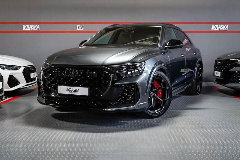 Neu Audi RS Q8 Performance 640 PS (470 kW) 2026 Daytonagrau perleffekt SUV