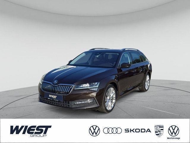 Magneticbraun metallic Gebraucht 2020 Skoda Superb Style Kombi | 26.170 € (Etwas zu teuer) - Bild 1/4
