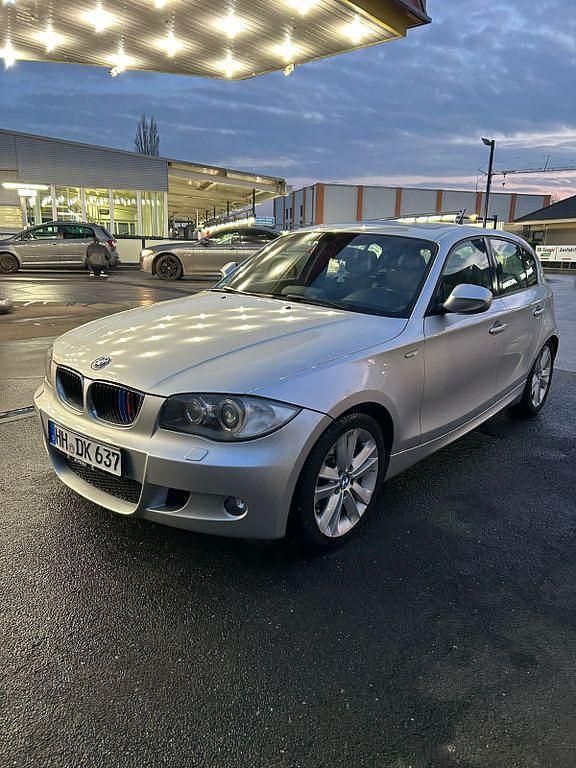 Gebraucht BMW 118 Sport Line 143 PS (105 kW) 2011 Silber Kleinwagen