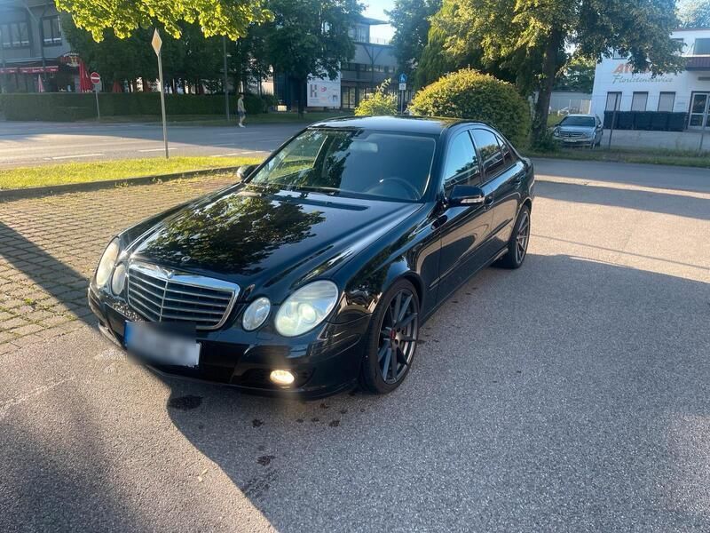 Schwarz Gebraucht 2008 Mercedes E300 Limousine | 4.300 € (Guter Preis) - Bild 1/4