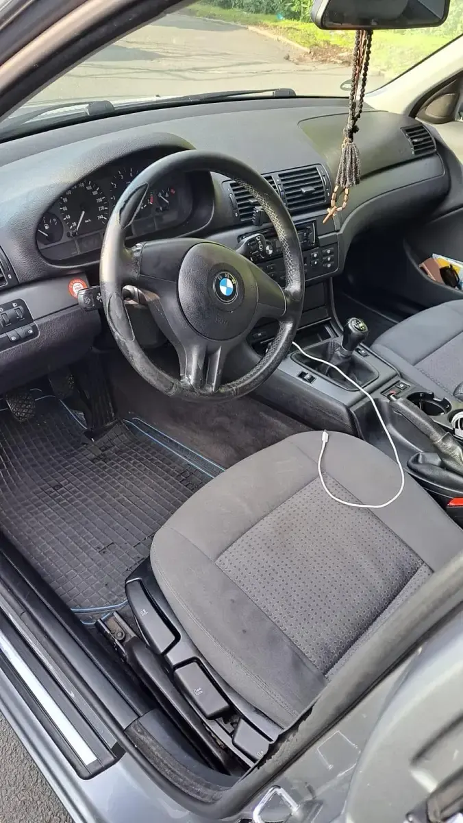 Gebraucht BMW 320 170 PS (125 kW) 2003 Silber Limousine