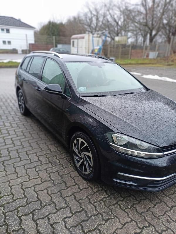 Gebraucht VW Golf VII Join 115 PS (84 kW) 2019 Schwarz Kombi