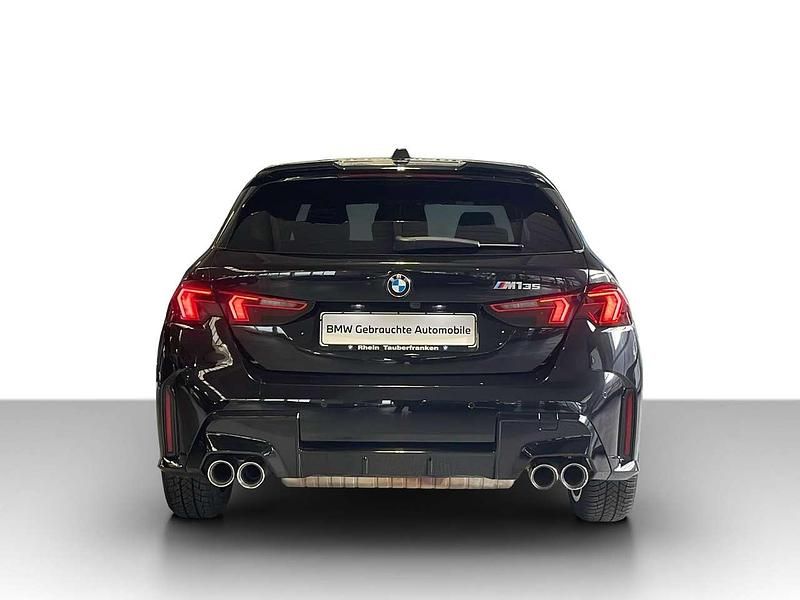 Gebraucht BMW 135 317 PS (233 kW) 2024 Black sapphire metallic Kleinwagen