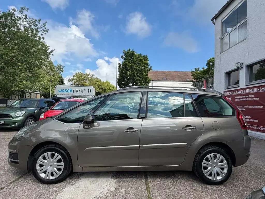 Gebraucht Citroën Grand C4 Picasso 111 PS (81 kW) 2013 Braun Van / Kleinbus