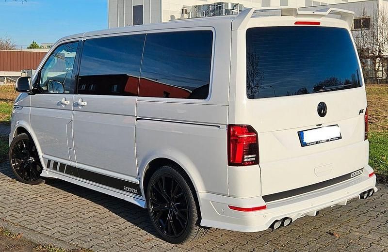 Gebraucht VW Multivan Highline 230 PS (169 kW) 2021 Weiß Van