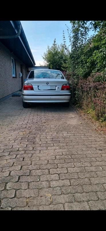 Gebraucht BMW 523 170 PS (125 kW) 2000 Silber Limousine