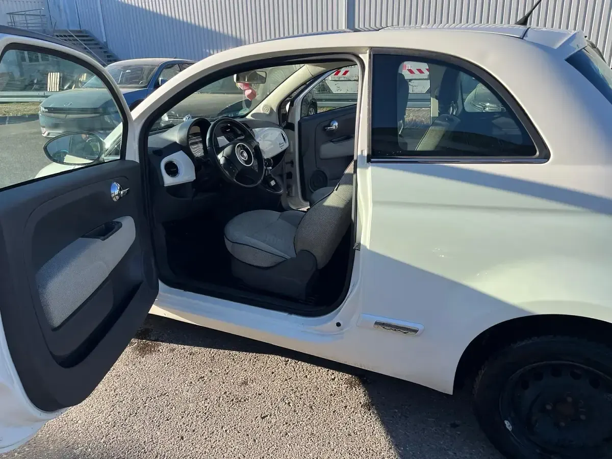 Gebraucht Fiat 500 70 PS (51 kW) 2008 Weiß Kleinwagen