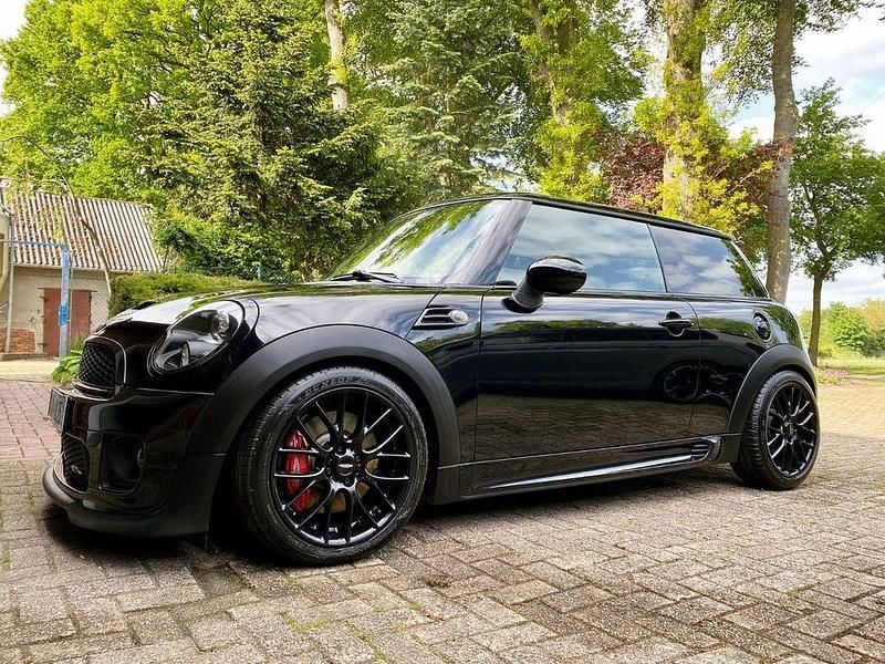 Gebraucht Mini John Cooper Works 265 PS (194 kW) 2012 Schwarz Kleinwagen