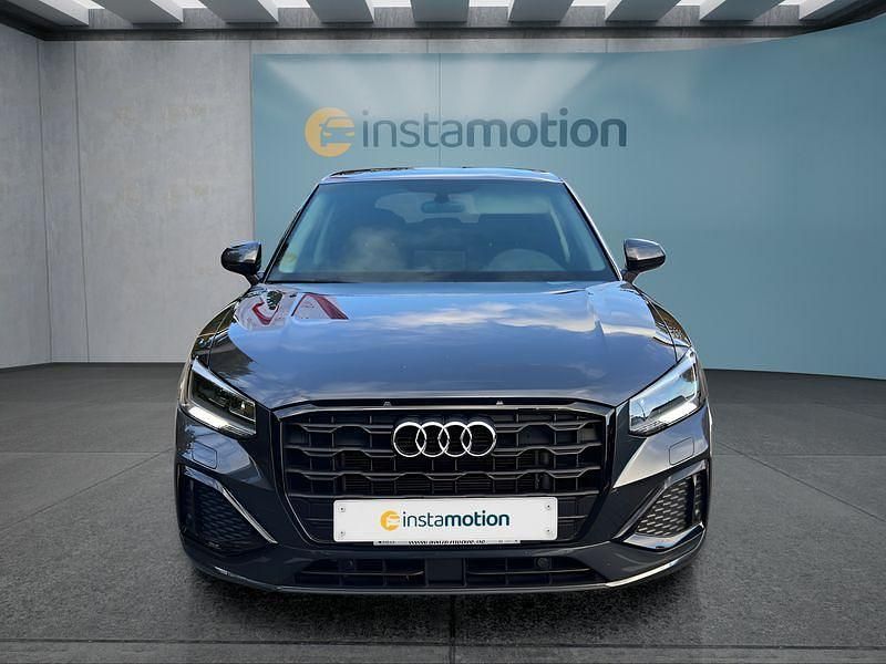 Gebraucht Audi Q2 116 PS (85 kW) 2023 Grau SUV