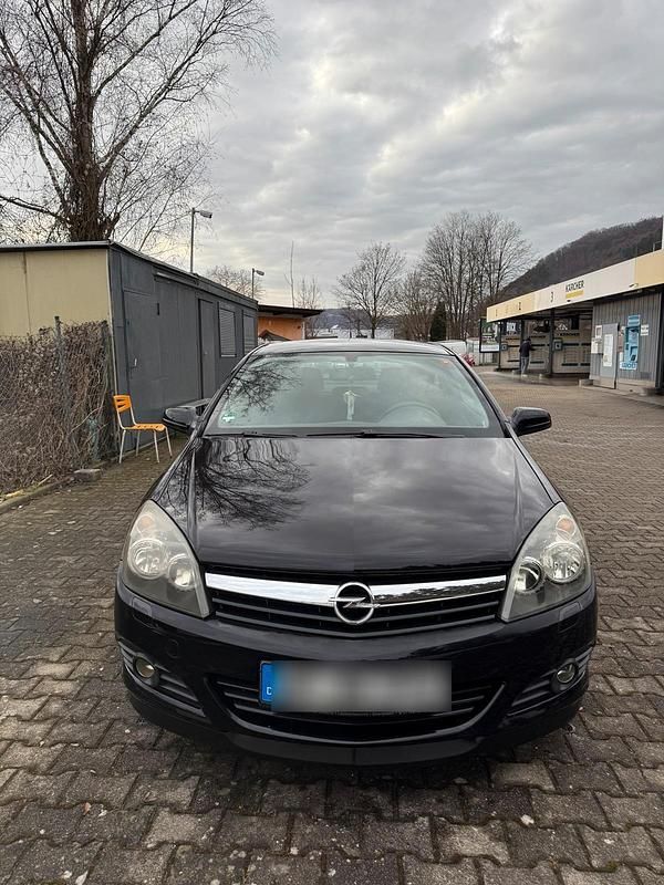 Gebraucht Opel Astra GTC 105 PS (77 kW) 2006 Schwarz Coupé