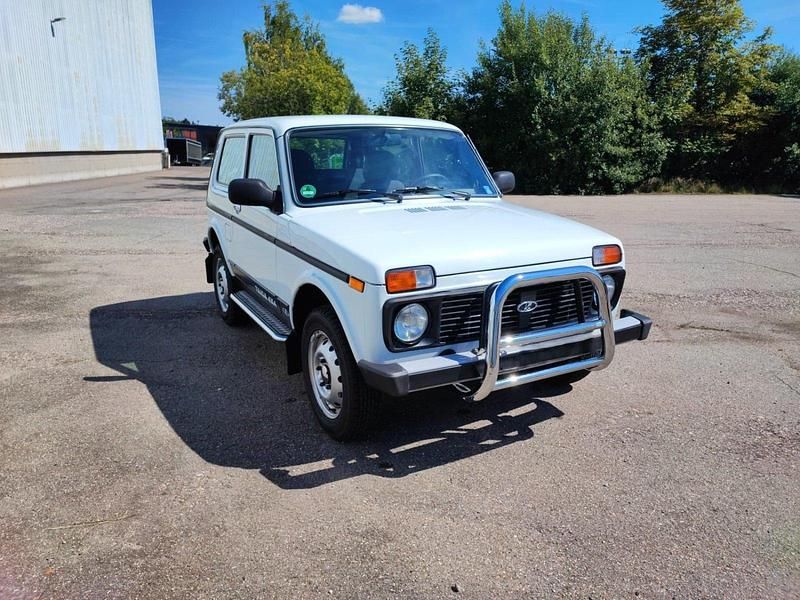 Weiß Gebraucht 2013 Lada Taiga SUV | 7.000 € (Superpreis) - Bild 1/4