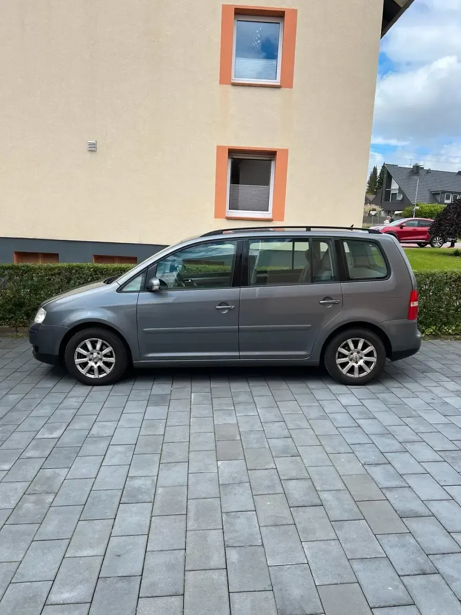 Gebraucht VW Touran 116 PS (85 kW) 2005 Grau Van / Kleinbus