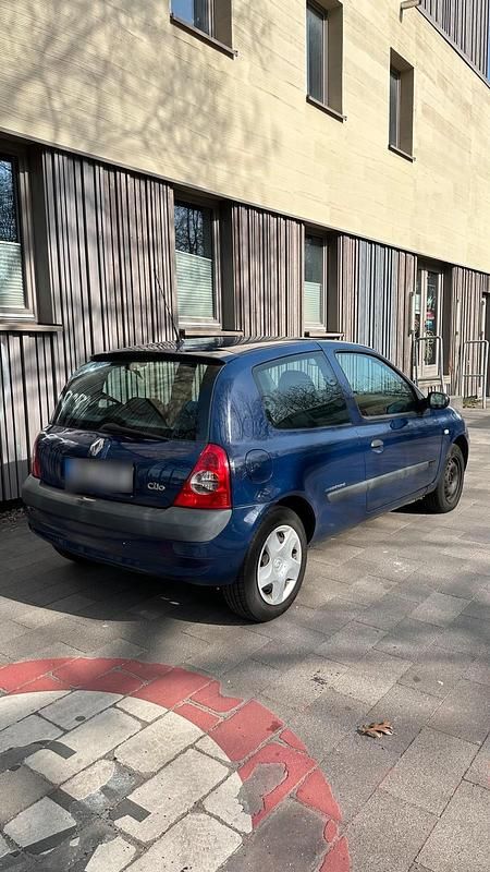 Gebraucht Renault Clio II 68 PS (50 kW) 2005 Blau Kleinwagen