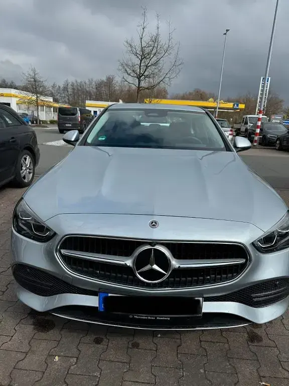Gebraucht Mercedes B220 200 PS (147 kW) 2022 Silber Kleinwagen