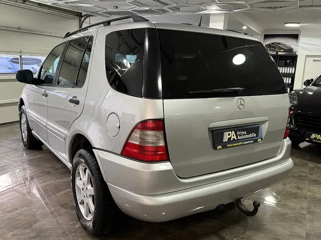 Gebraucht Mercedes ML430 272 PS (200 kW) 1999 Silber SUV