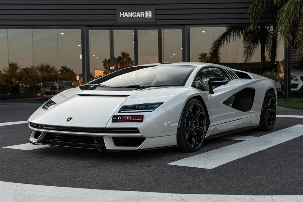 Gebraucht Lamborghini Countach 814 PS (598 kW) 2023 Weiß Coupé