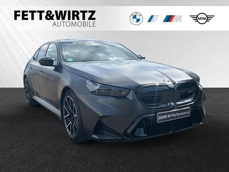 Bmw individual frozen deep grey metallic Gebraucht 2025 BMW M5 Performance Limousine | 127.890 € (Superpreis) - Bild 1/3