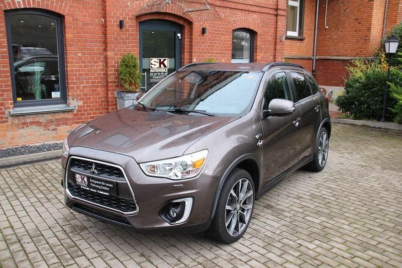 Braun Gebraucht 2015 Mitsubishi ASX Classic Collection Plus SUV | 11.800 € (Fairer Preis) - Bild 1/4