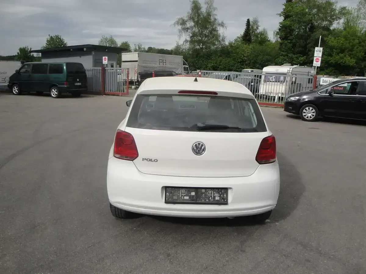 Gebraucht VW Polo 60 PS (44 kW) 2010 Weiß Kleinwagen