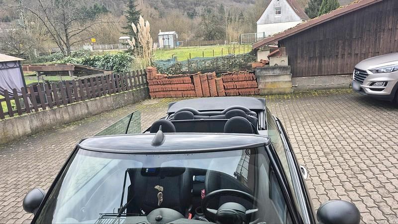 Gebraucht Mini One Cabriolet 98 PS (72 kW) 2015 Schwarz Cabrio