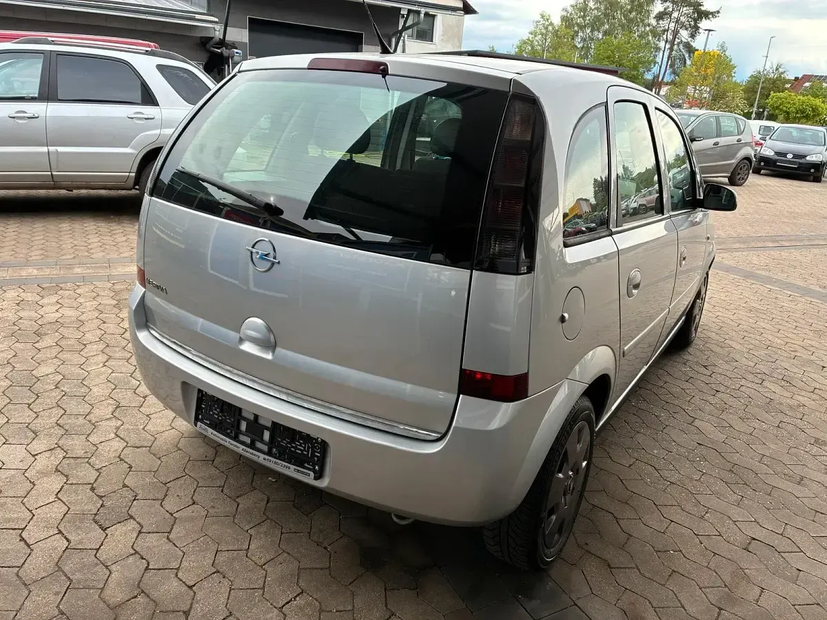Gebraucht Opel Meriva 90 PS (66 kW) 2008 Silber Van / Kleinbus
