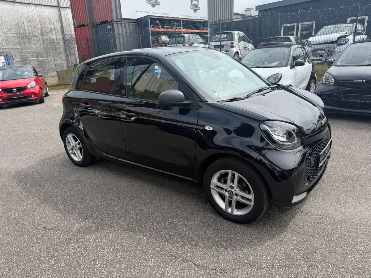 Gebraucht Smart ForFour Electric Drive 60 kW (82 PS) 2021 Schwarz Kleinwagen