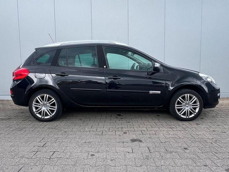 Gebraucht Renault Clio II Night&Day 101 PS (74 kW) 2011 Schwarz Limousine