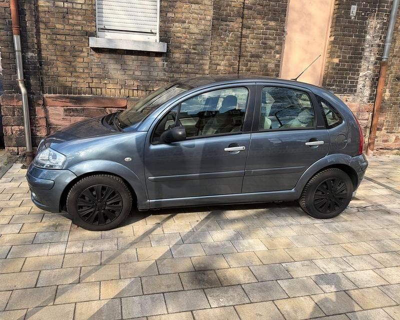 Gebraucht Citroën C3 Exclusive 73 PS (53 kW) 2005 Grau Limousine