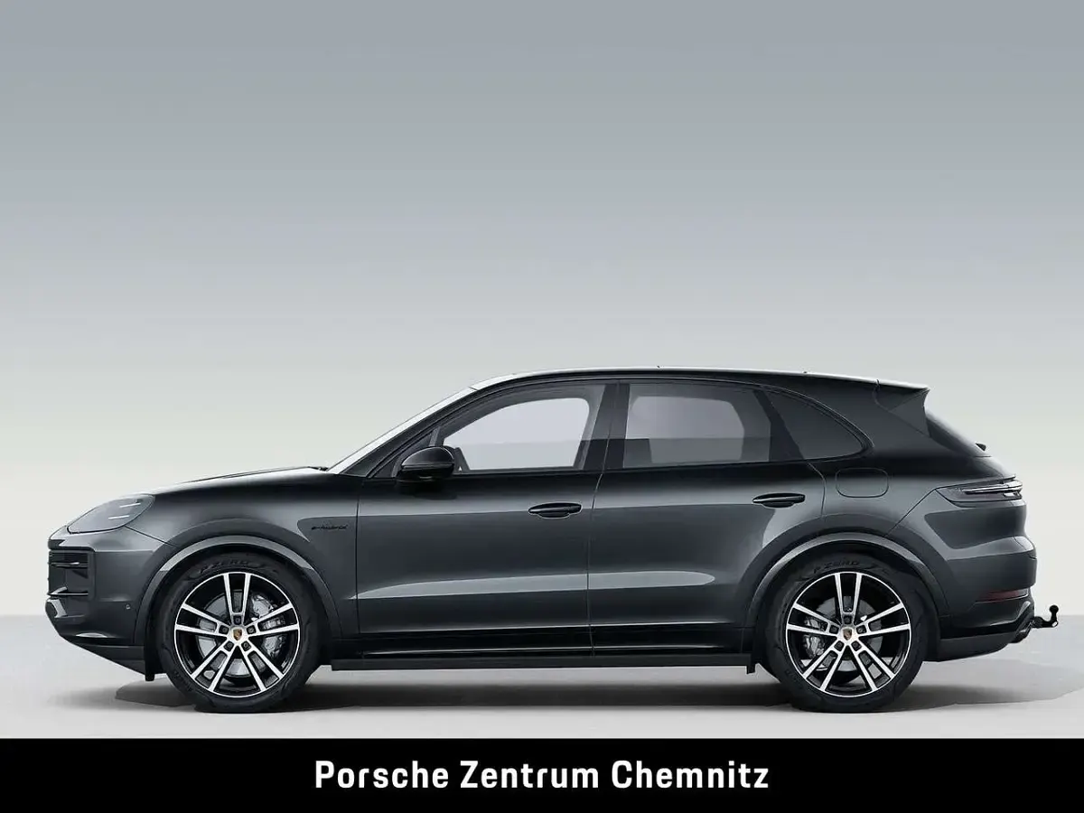 Ny Porsche Cayenne 470 HK (345 kW) 2026 Sort SUV