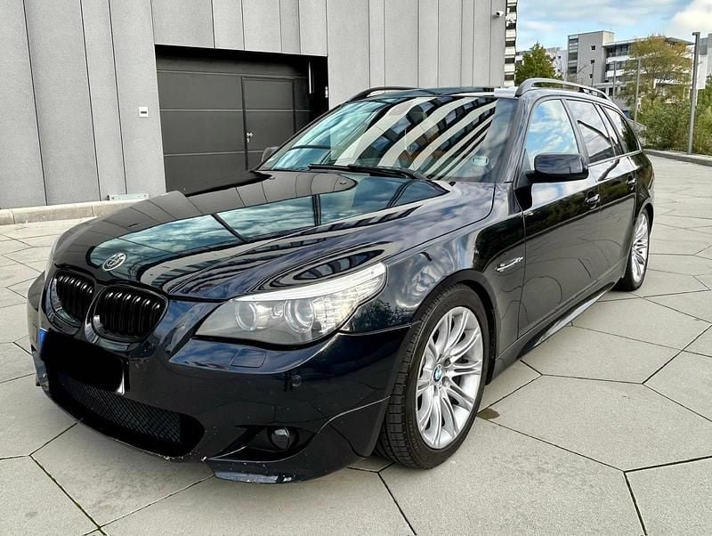 Schwarz Gebraucht 2006 BMW 530 M Sport Kombi | 4.200 € (Superpreis) - Bild 1/4