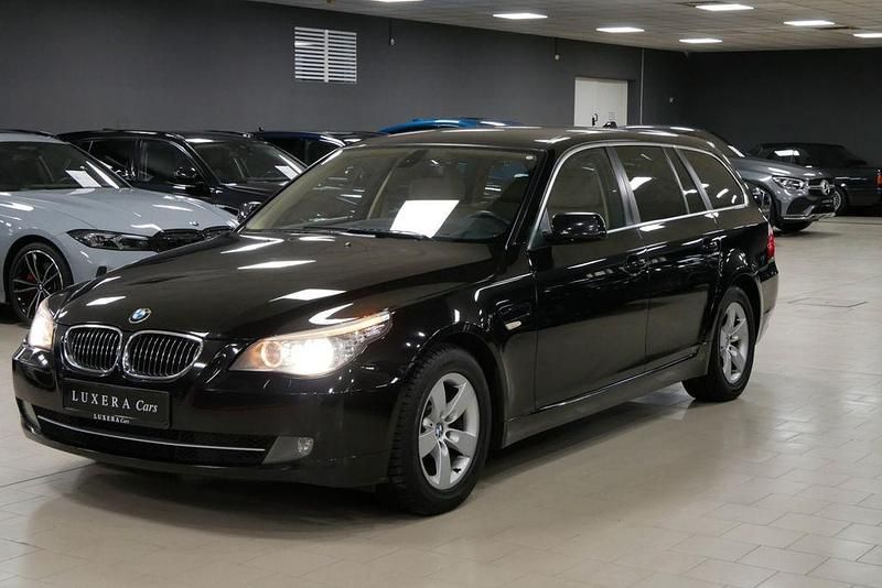 Gebraucht BMW 525 Advantage 197 PS (144 kW) 2008 Schwarz Kombi