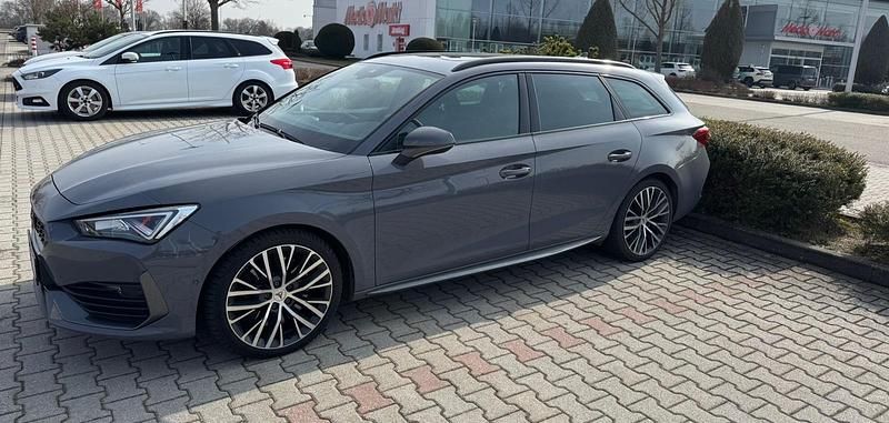 Gebraucht Cupra Leon VZ 310 PS (228 kW) 2022 Grau Kombi