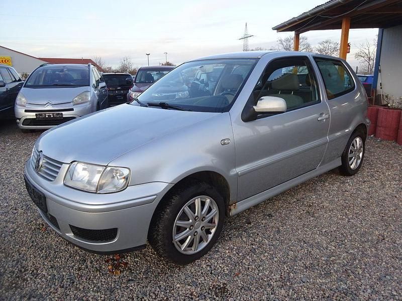 Silber Gebraucht 2001 VW Polo Edition Limousine | 550 € (Superpreis) - Bild 1/4