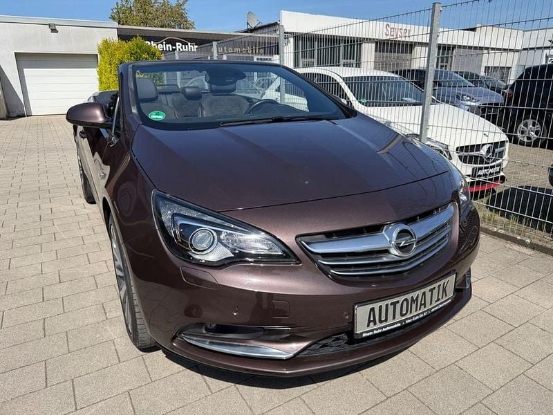 Second-hand Opel Cascada Ultimate 170 CP (125 kW) 2017 Maro Cabrio