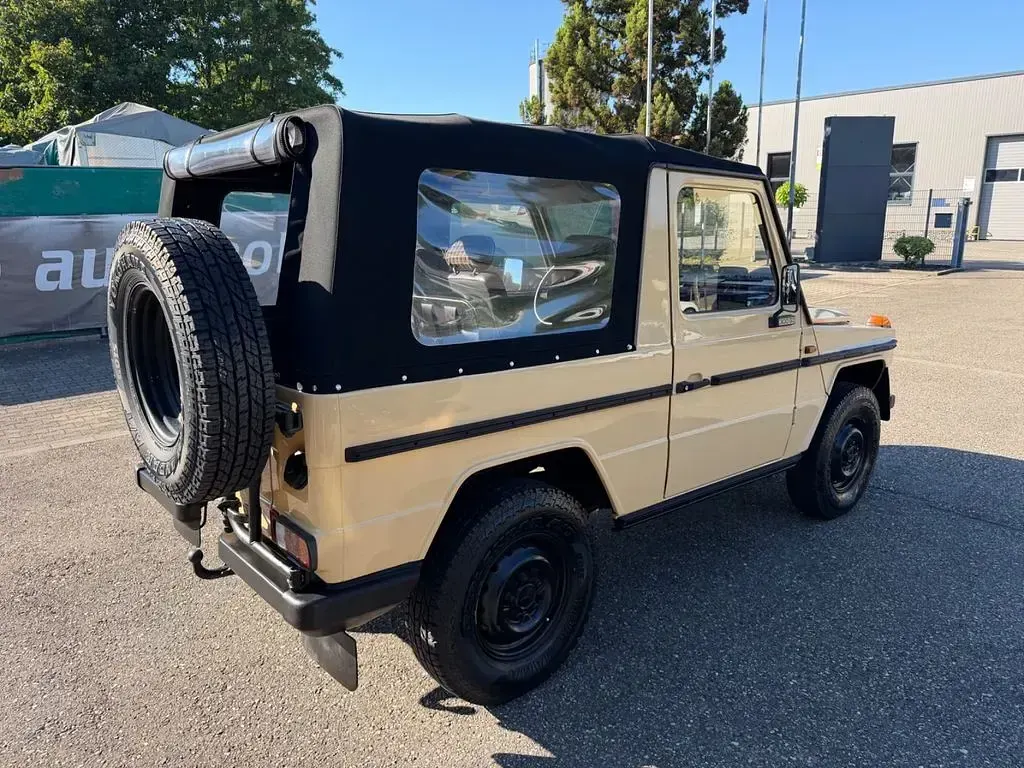 Gebraucht Mercedes G240 88 PS (64 kW) 1980 Beige SUV