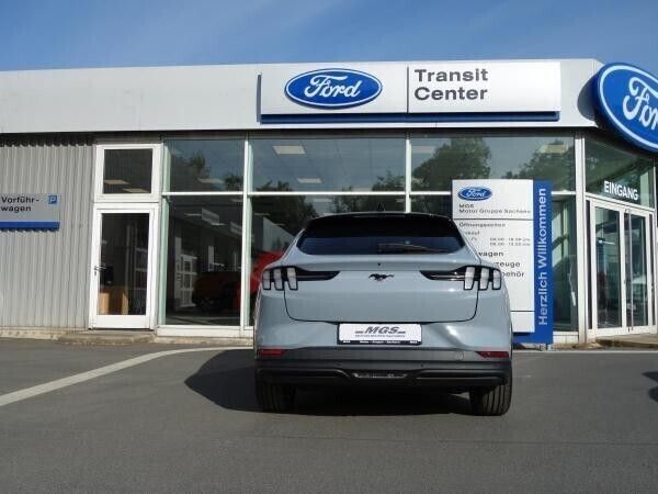 Neu Ford Mustang Mach-E 197 kW (269 PS) 2025 Grau (glacier grey) SUV