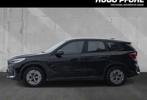 Używany BMW iX1 279 kW (380 KM) 2023 Czarny SUV