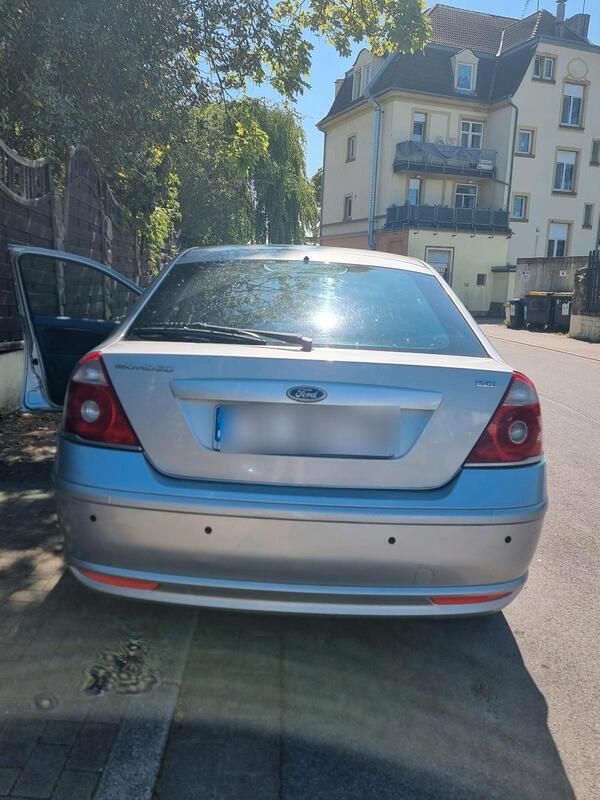Silber Gebraucht 2007 Ford Mondeo Kombi | 1.500 € - Bild 1/4